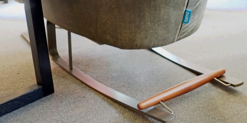 A focus on Fama... 4 Kim chair Fama design